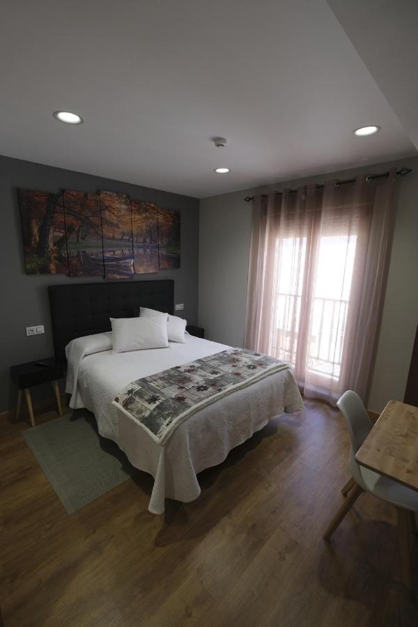 פיידרהיטה Hostal Restaurante Goya מראה חיצוני תמונה