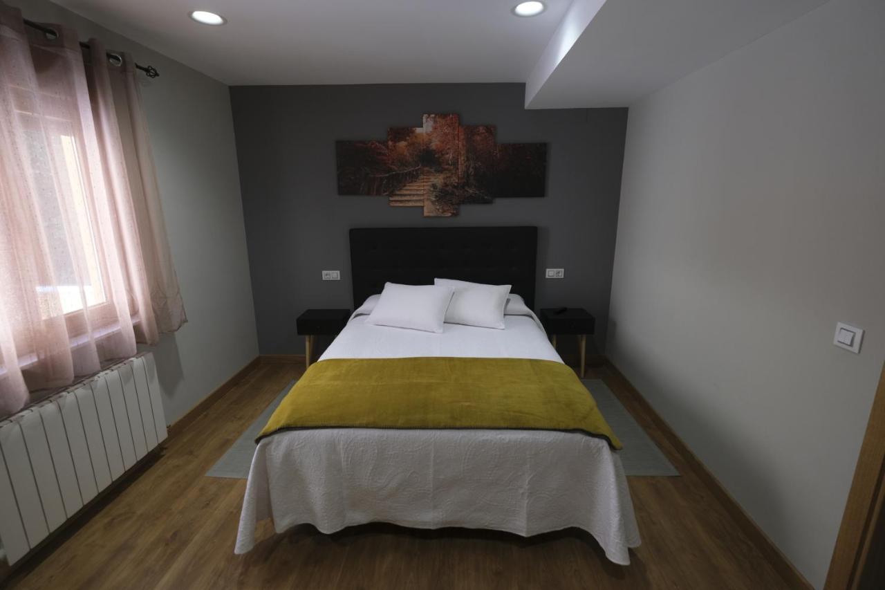 פיידרהיטה Hostal Restaurante Goya מראה חיצוני תמונה