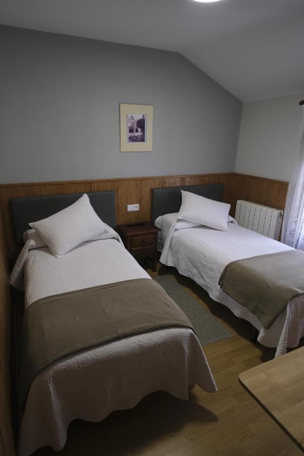 פיידרהיטה Hostal Restaurante Goya מראה חיצוני תמונה
